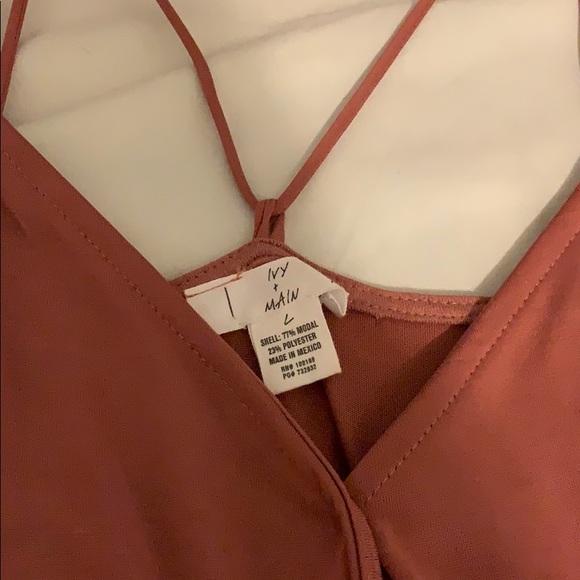 Pink ruffly romper - Picture 4 of 6